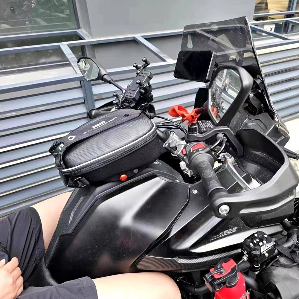 Borsa da Serbatoio a Sgancio R - Motorcycle Tank Bag Magnetic Quick Release recensione e prezzo