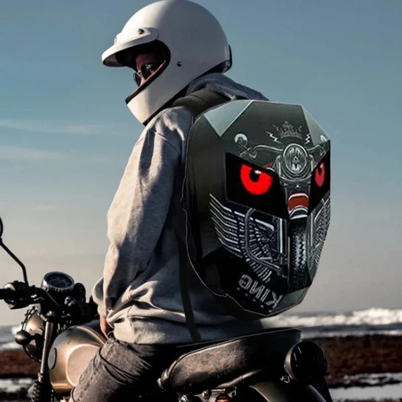 Zaino LED Knight Cycling con C - Motorcycle Helmet Backpack Waterproof Led recensione e prezzo
